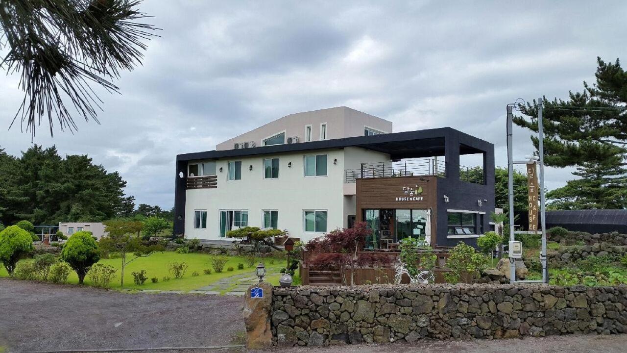 ג'גו Moon Forest Guesthouse מראה חיצוני תמונה
