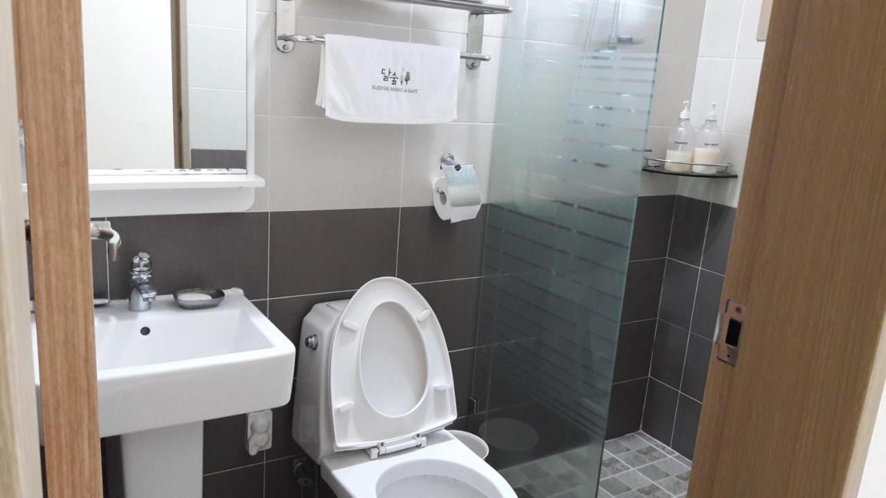 ג'גו Moon Forest Guesthouse מראה חיצוני תמונה