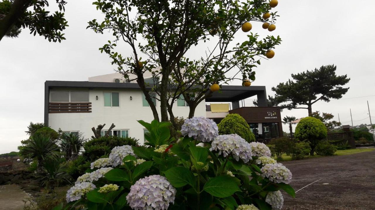 ג'גו Moon Forest Guesthouse מראה חיצוני תמונה
