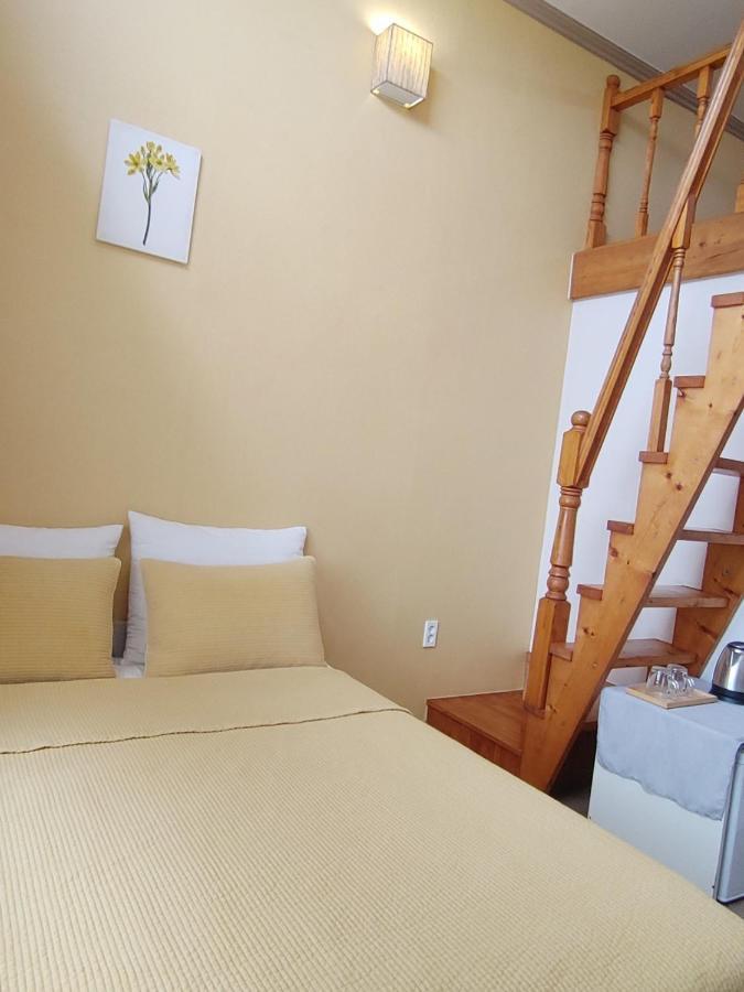 ג'גו Moon Forest Guesthouse מראה חיצוני תמונה
