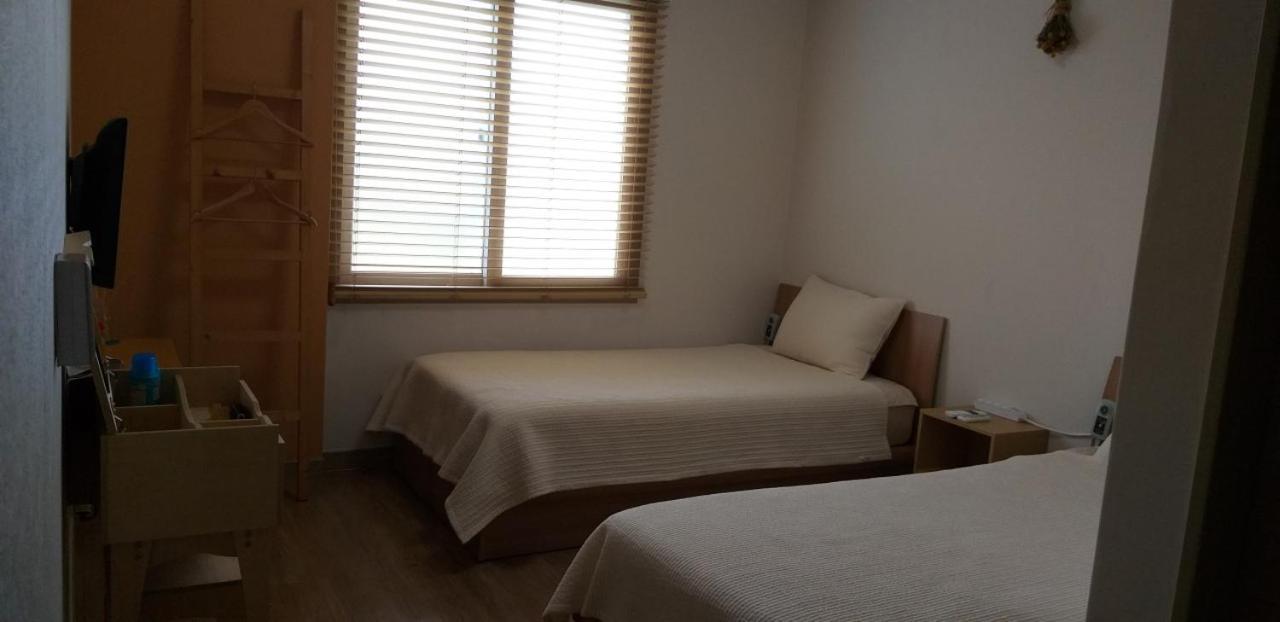ג'גו Moon Forest Guesthouse מראה חיצוני תמונה